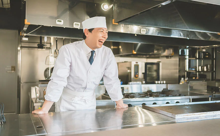 熱海で寿司職人✨高時給で寮は完全個室タイプでプライバシーも安心🤗【東京まで2時間以内！】
