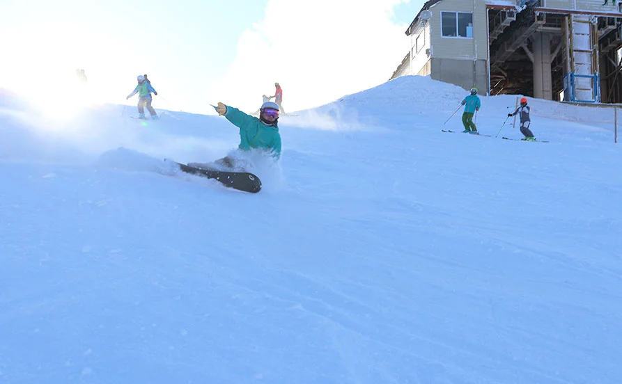 【新潟県津南】友だち同士の応募もOK👌スキー場のチケット販売のお仕事☆リフト券も無料で付いてくる!