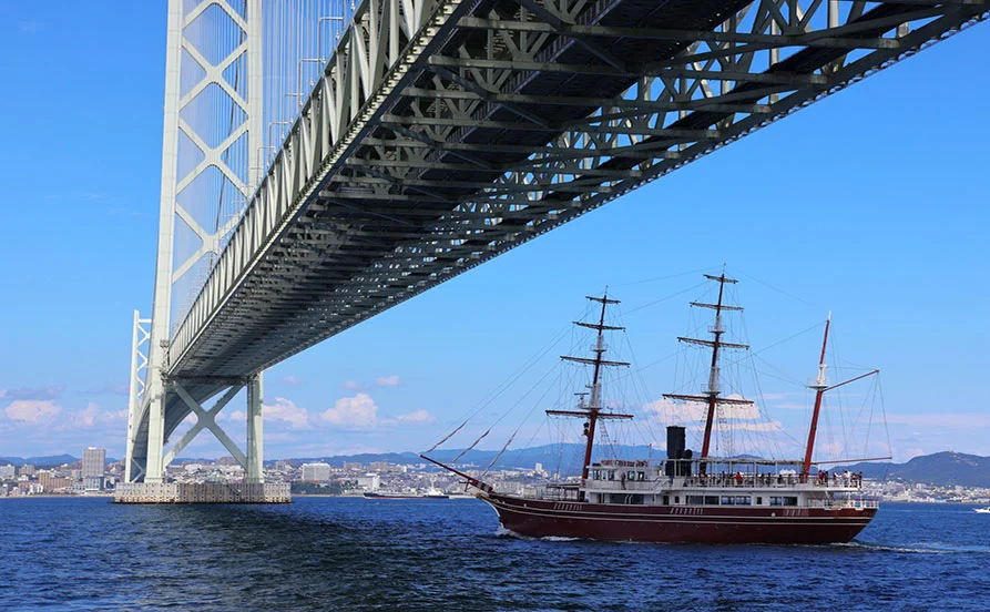 ＼🚲自転車貸し出しあり／買い出しや観光に便利《12月スタート》冬の淡路島🌊目の前が海！絶景ホテルでリゾートバイトしませんか？