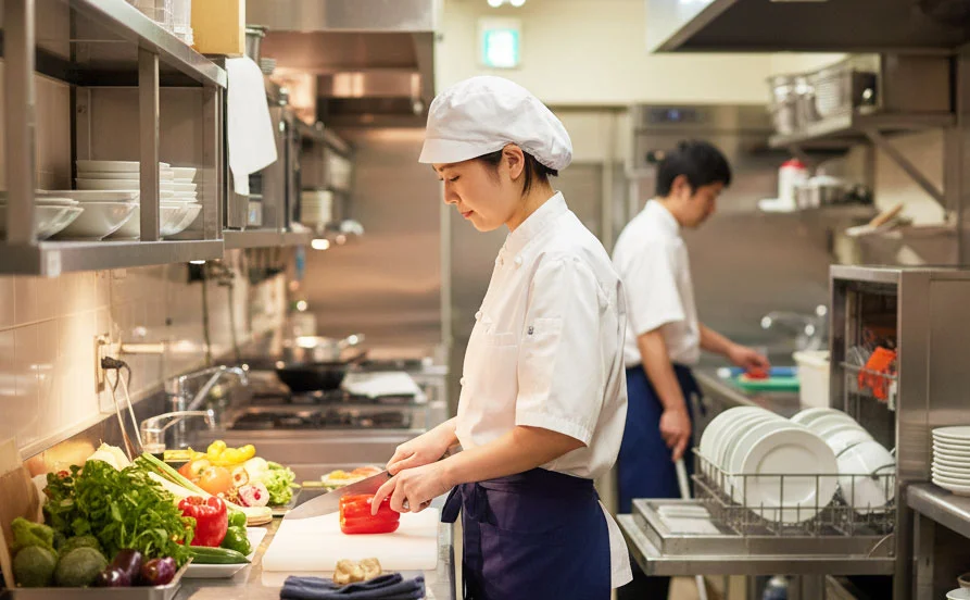 【アクセス◎】 人気の離島・淡路島で海を眺めながらリゾート気分を満喫✨【個室寮×生活環境抜群】